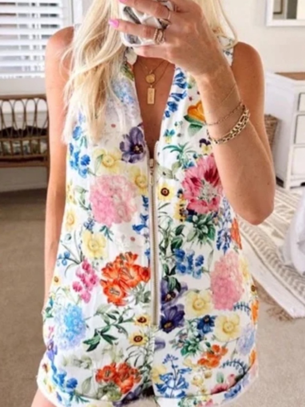 ⭐️SHOW ME YOUR MUMU Reno Romper Ivory Botanical Floral Size LG boho festival⭐️ - Picture 4 of 7